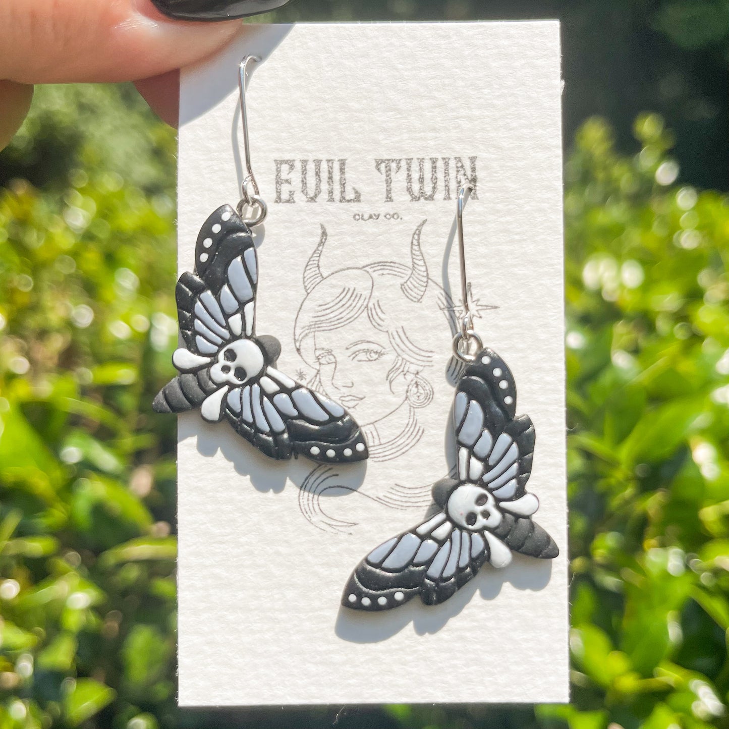Death Moths : Gray Scale